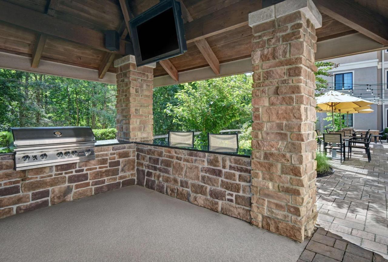 Homewood Suites By Hilton Eatontown Exterior foto